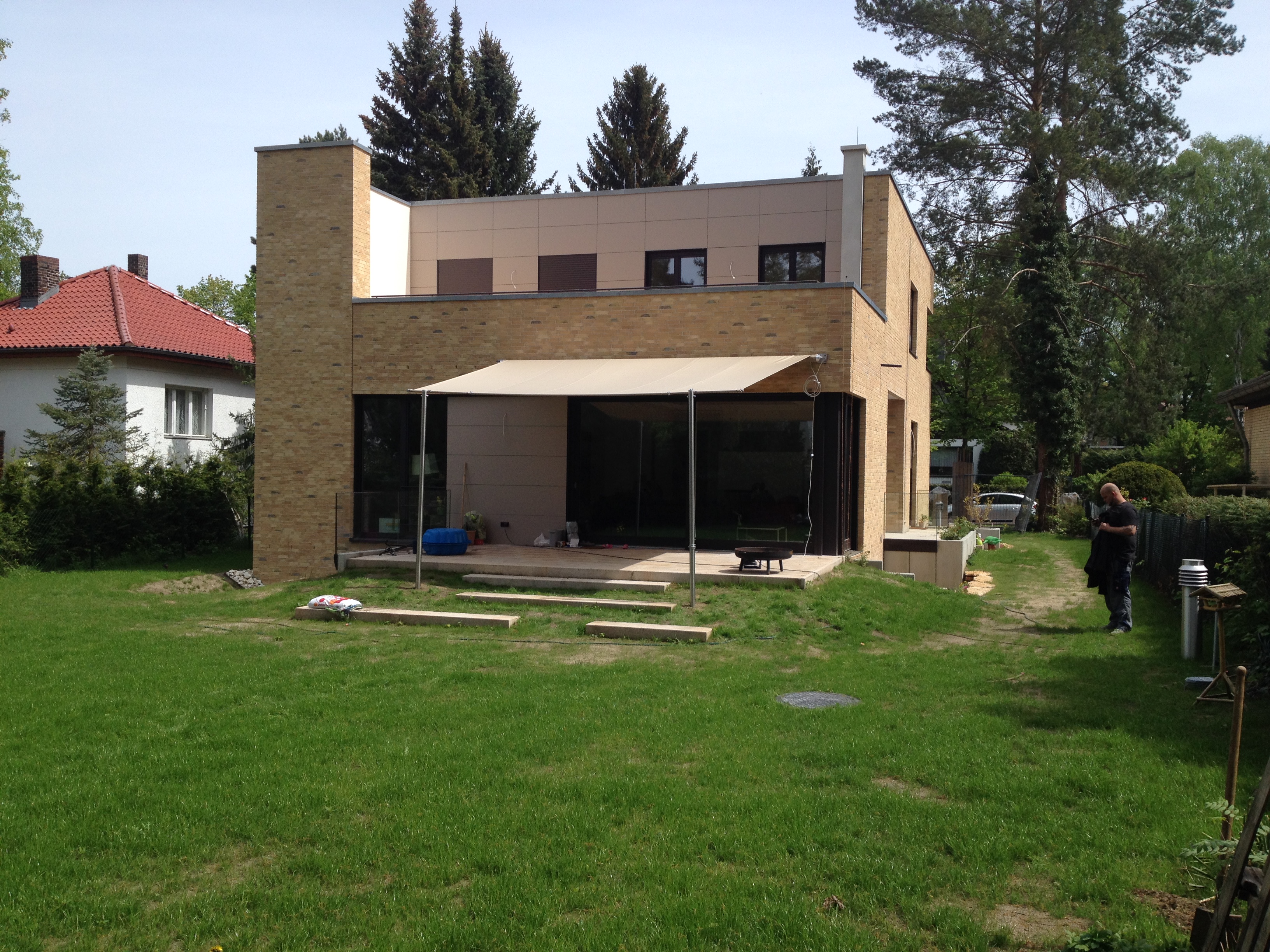 BV Berlin Frohnau, Aufbau Terrassen-Sonnensegel